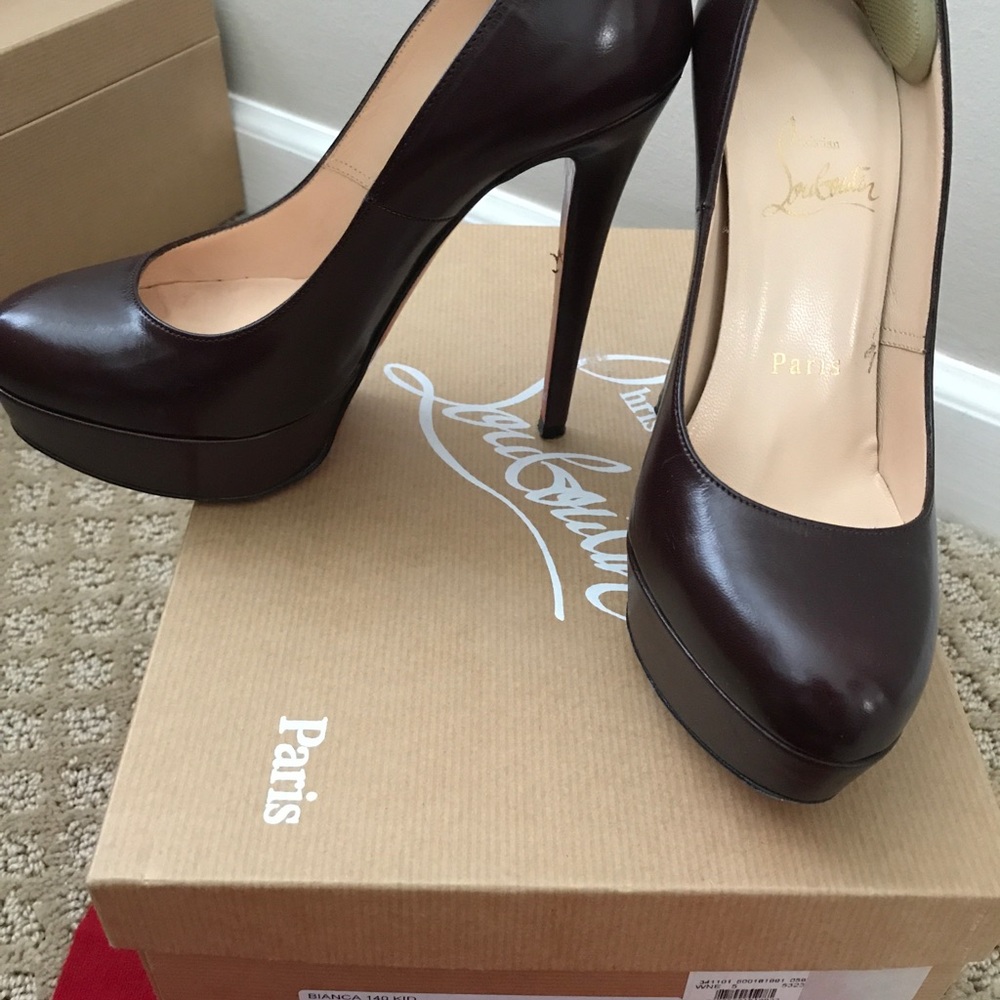 100% Authentic Christian Louboutin pumps size 35 - Picture 2 of 5